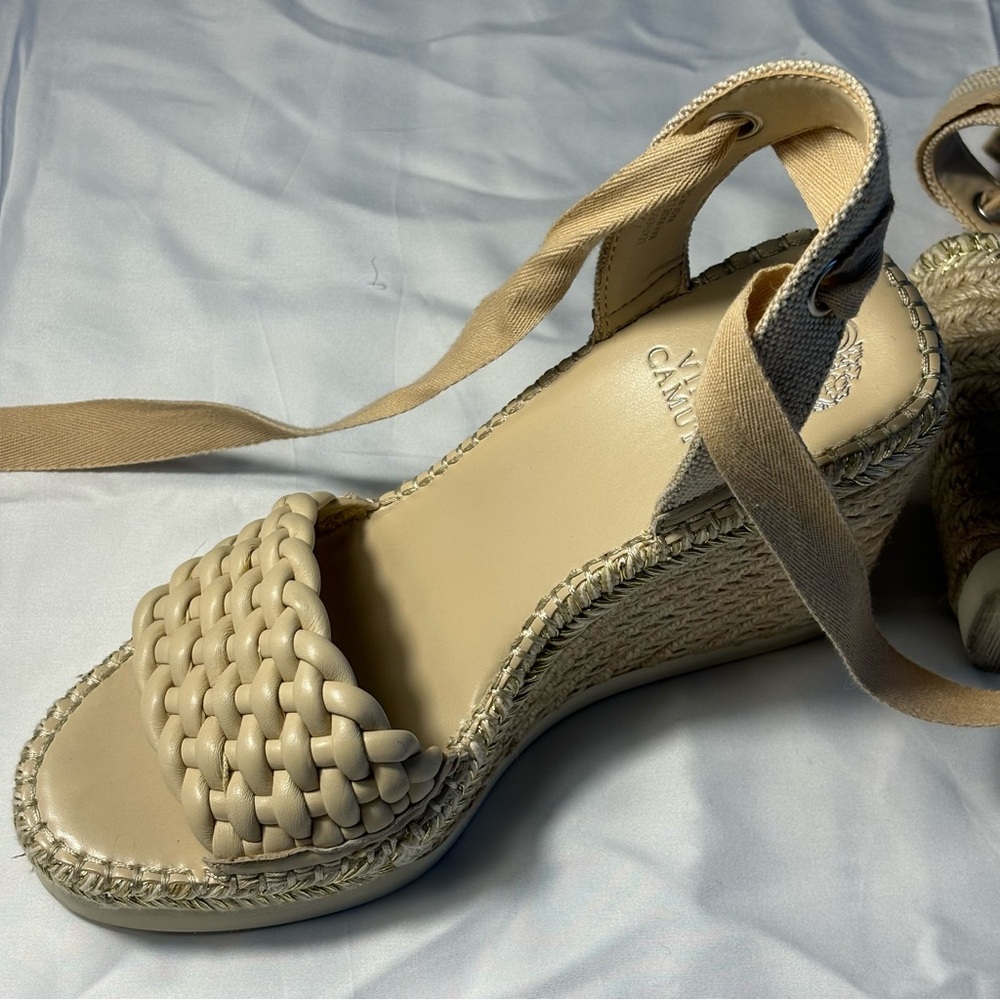 Vince Camuto VC-Bryleigh Wedge Sandals – Size 7.5M